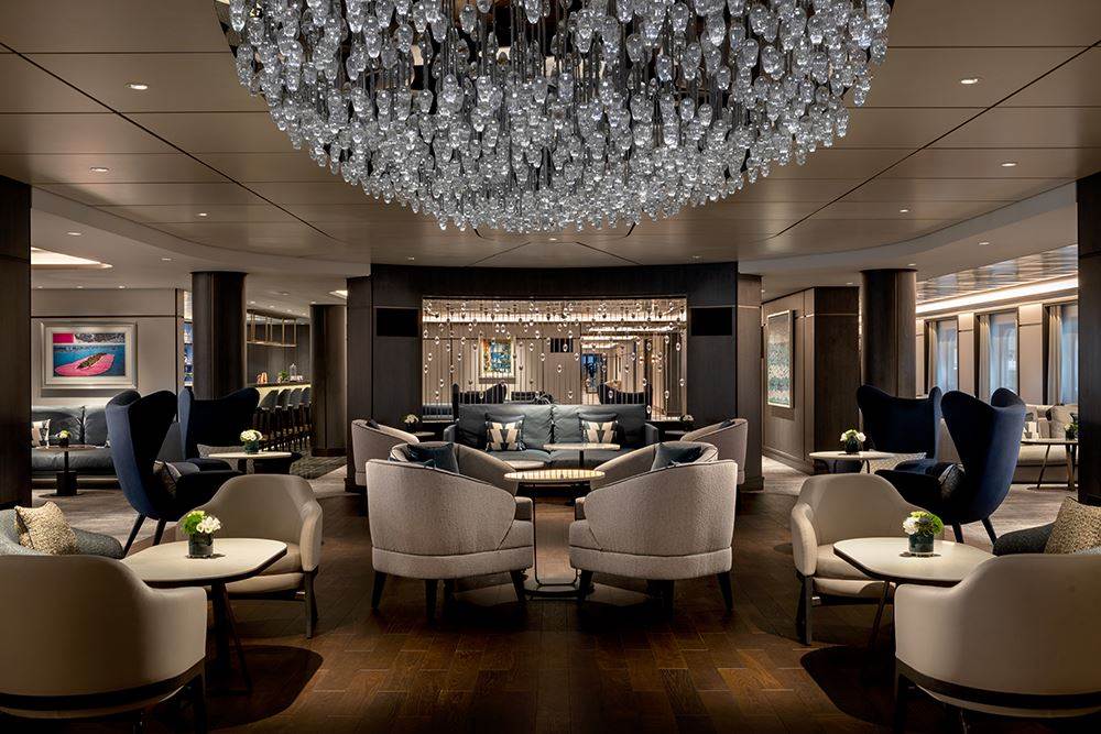 ritz luxury lounge