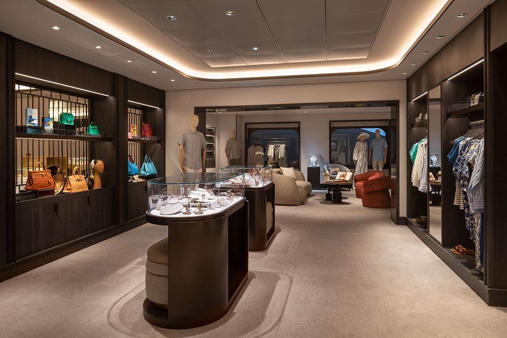 ritz store shopping on yacht